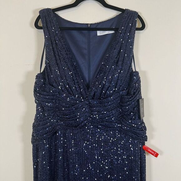 NWT Mac Duggal V-Neck Sequin Wrap Waist Gown Midnight Size 18 - Picture 5 of 15